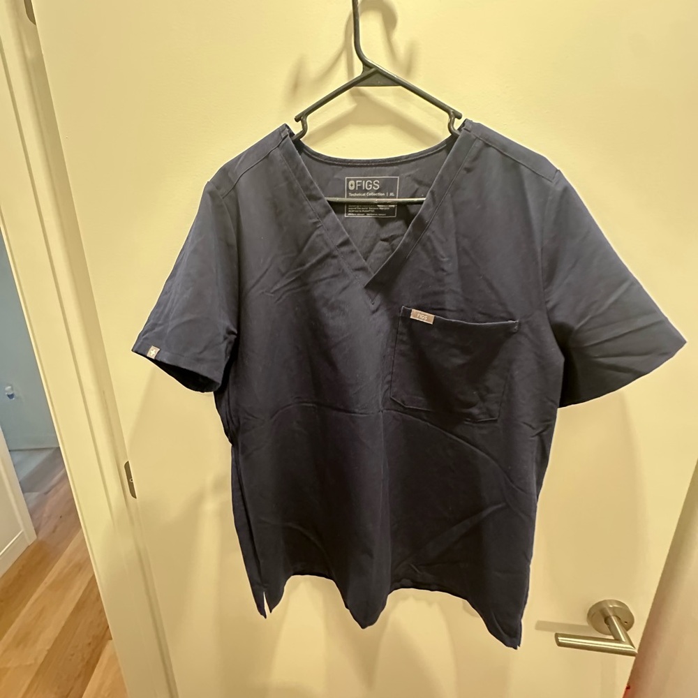 Figs Women’s Catarina One-Pocket Scrub Top Navy Size XL